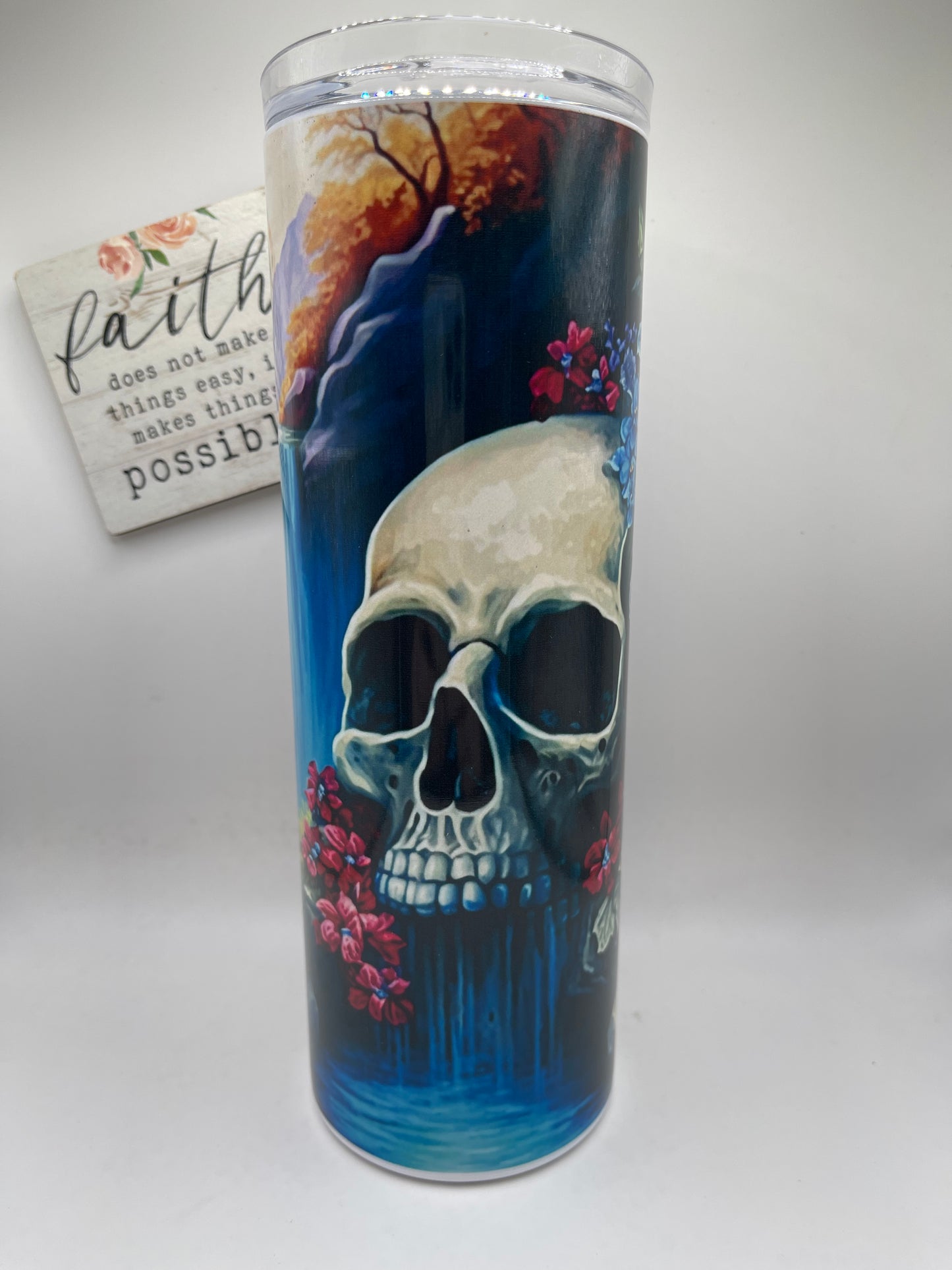 20oz Tall Skinny Waterfall Skull